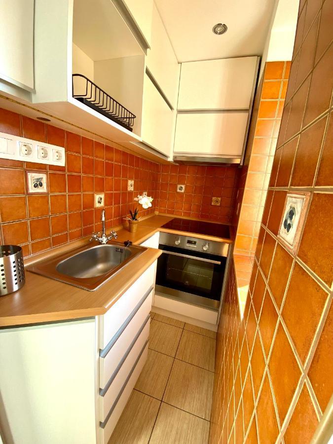 Esther Apartman Tatabánya Екстериор снимка